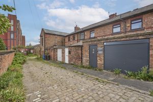 Photo 33- click for photo gallery